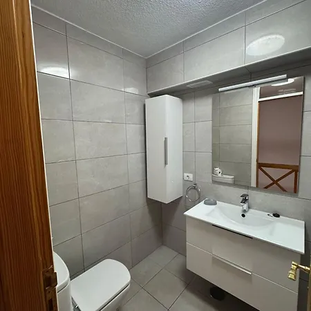 Spacious 2 Bedroom Duplex On Parquesantiago 2